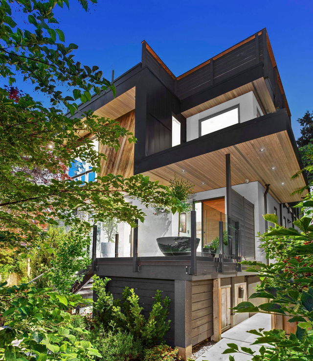 452 4th Street