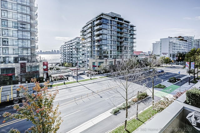 2107 - 188 Esplanade