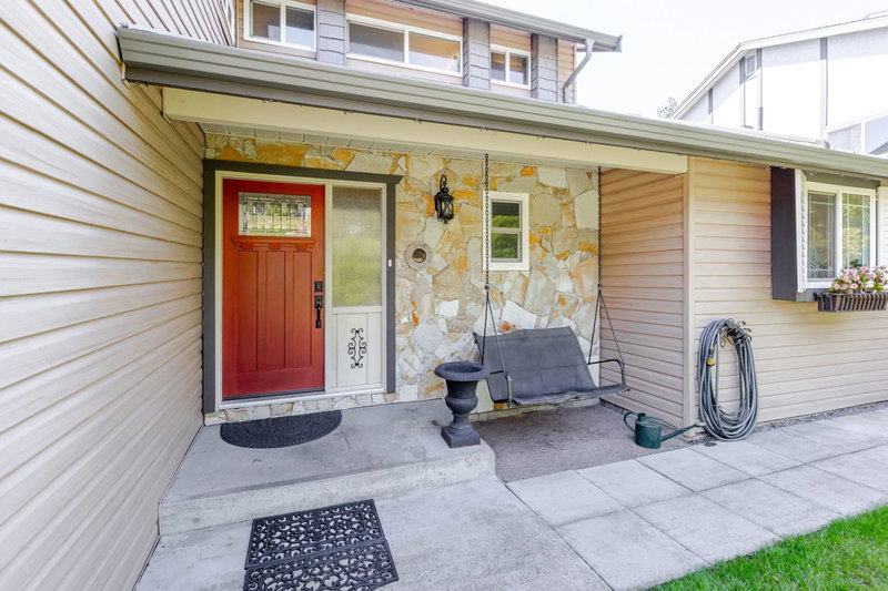 35210 Rockwell Drive, Abbotsford, V3G 2C9 | Image 2