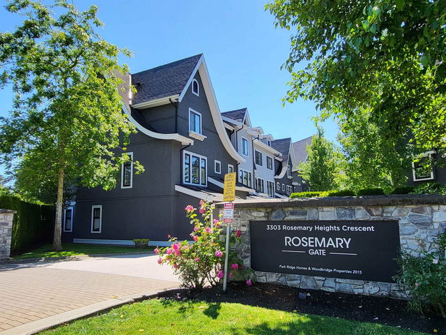 15 - 3303 Rosemary Heights Crescent
