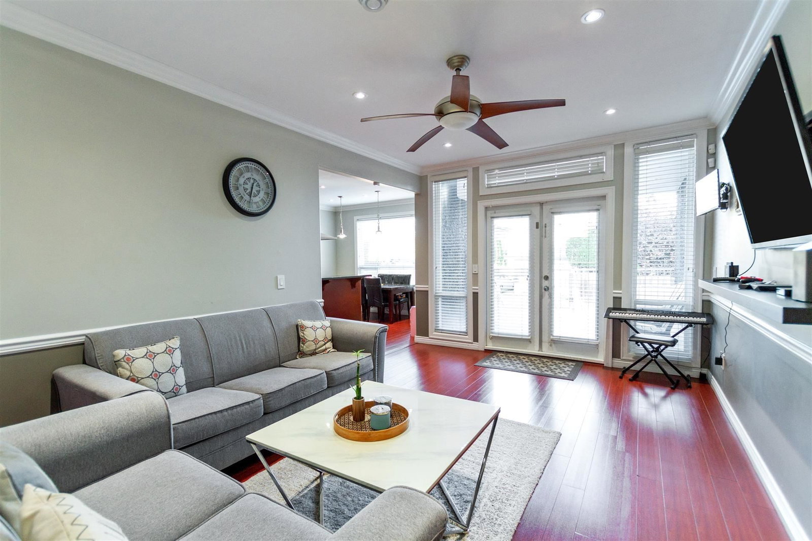 Listing Image 16