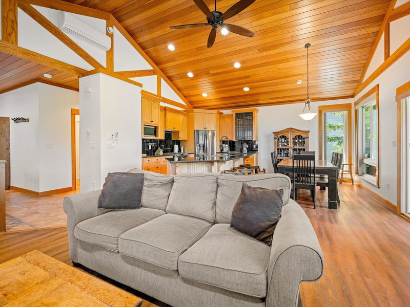 2314 Cayley Close, Whistler, V8E 0A8 | Image 2