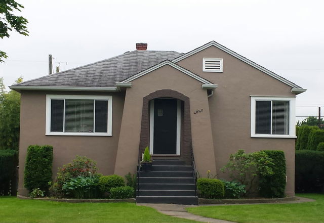 4040 Triumph Street