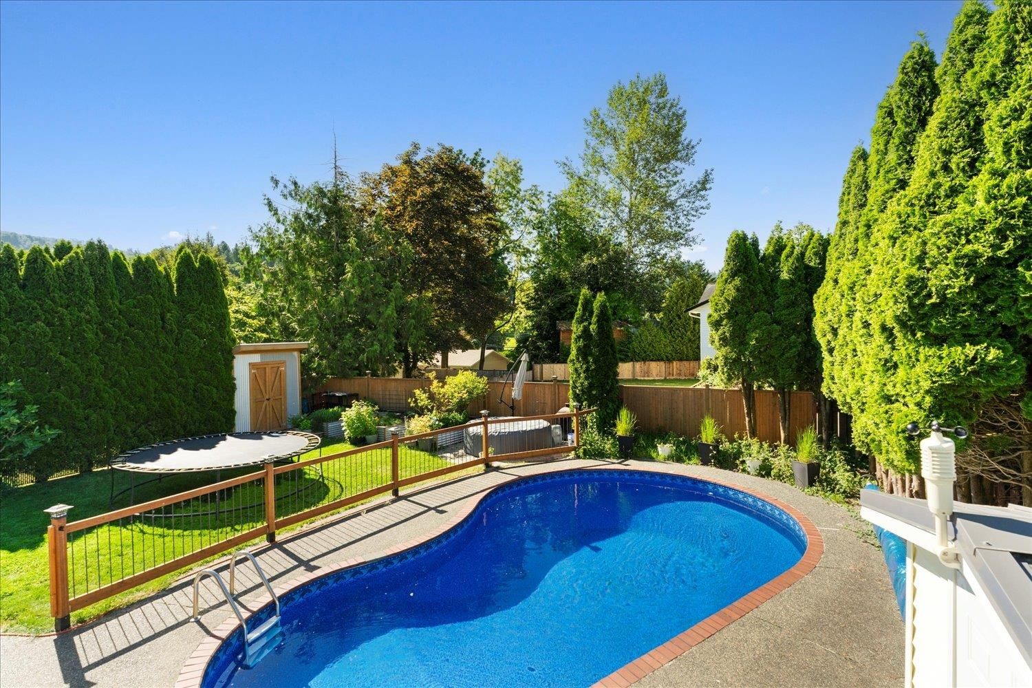 Listing Image 10