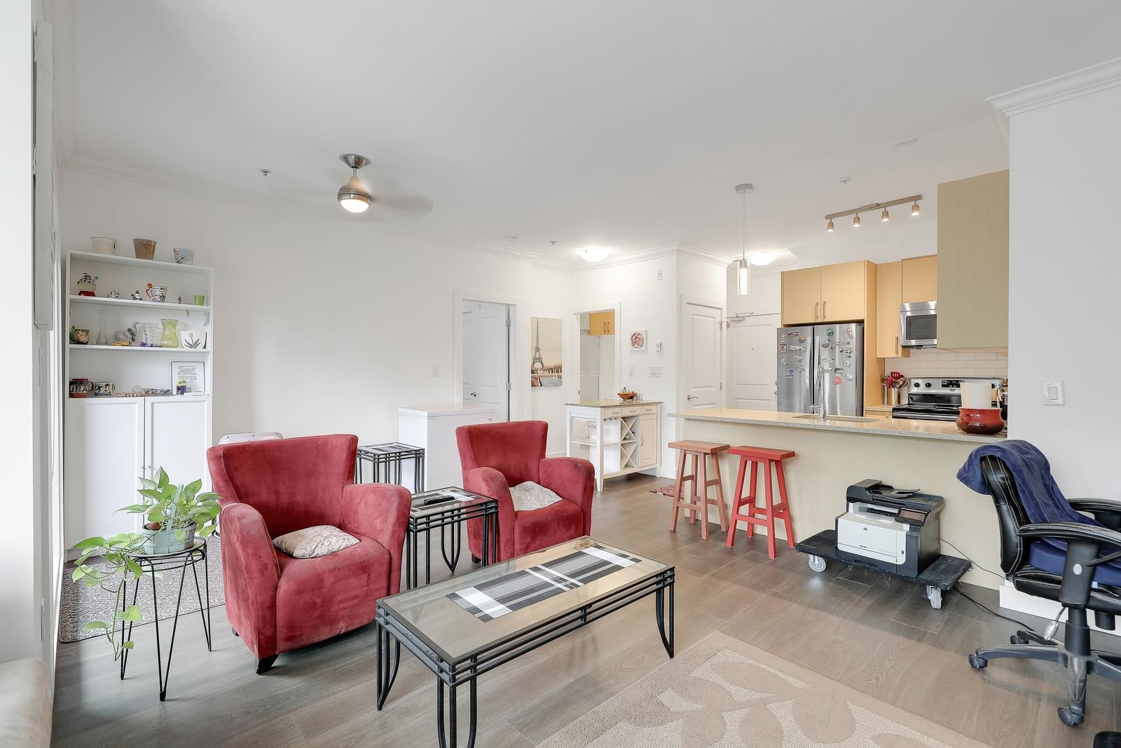 Listing Image 5