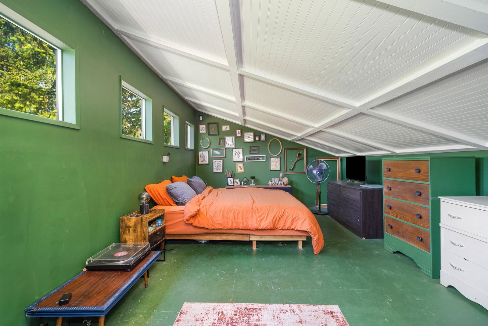 Listing Image 15