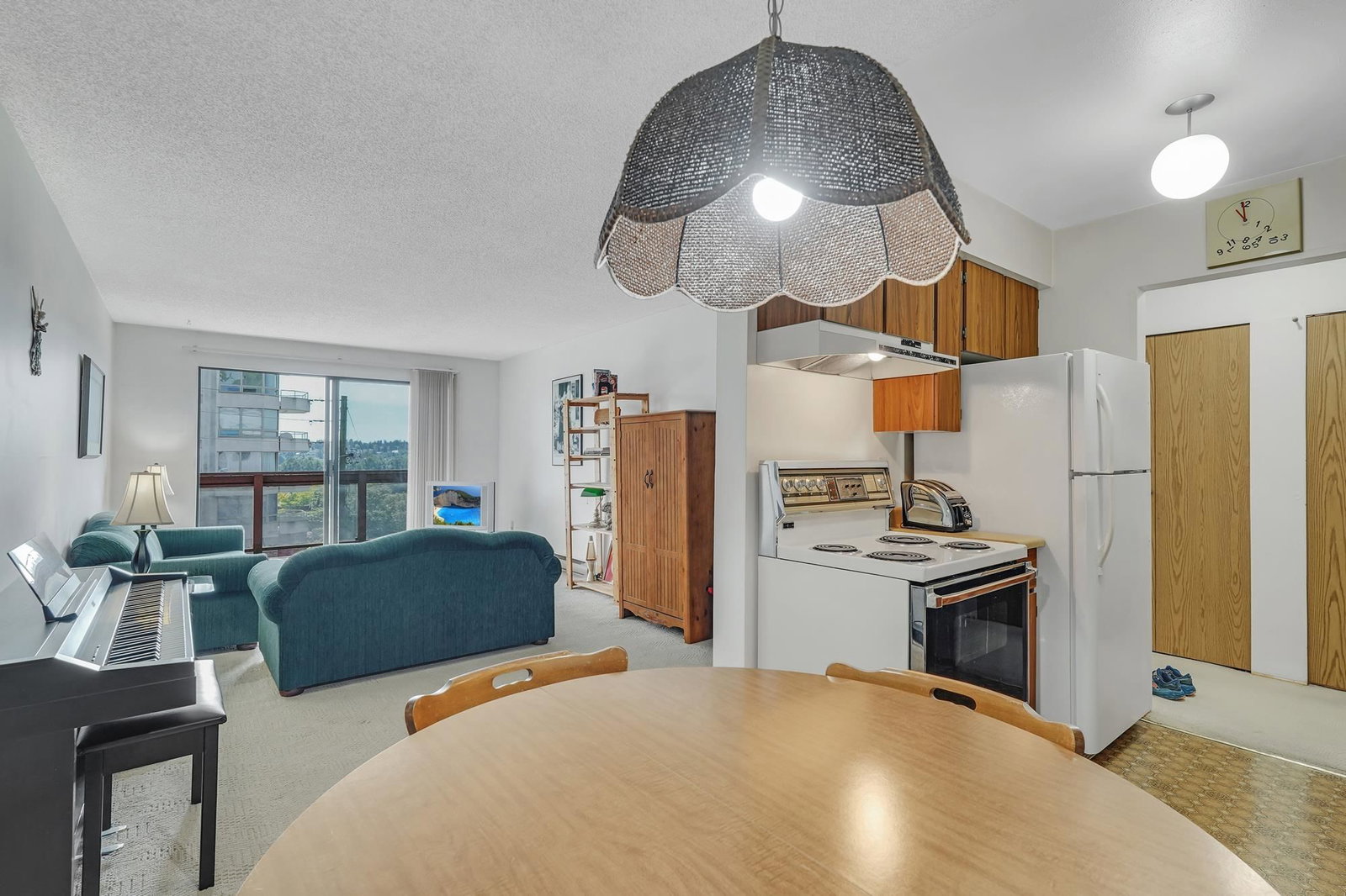 Listing Image 17