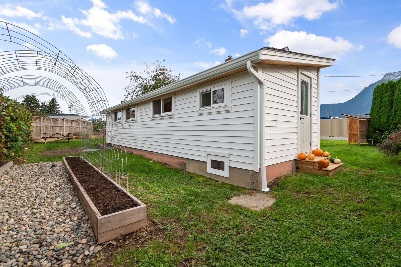 Listing Image 29