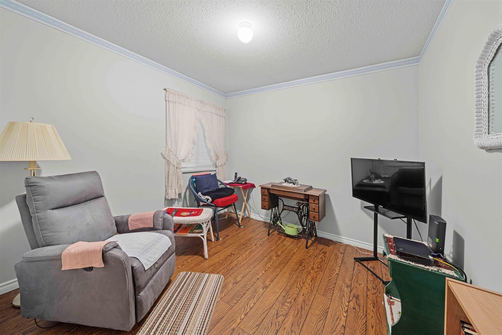 Listing Image 15