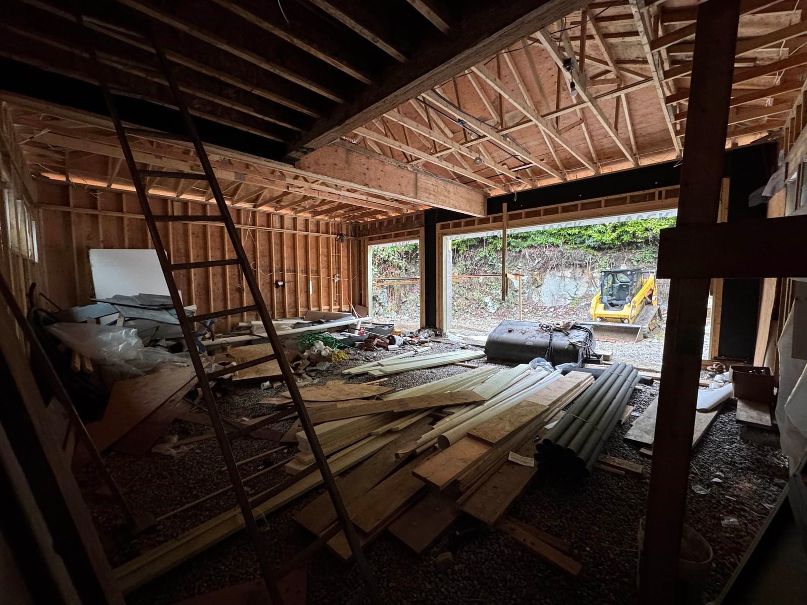 Listing Image 6
