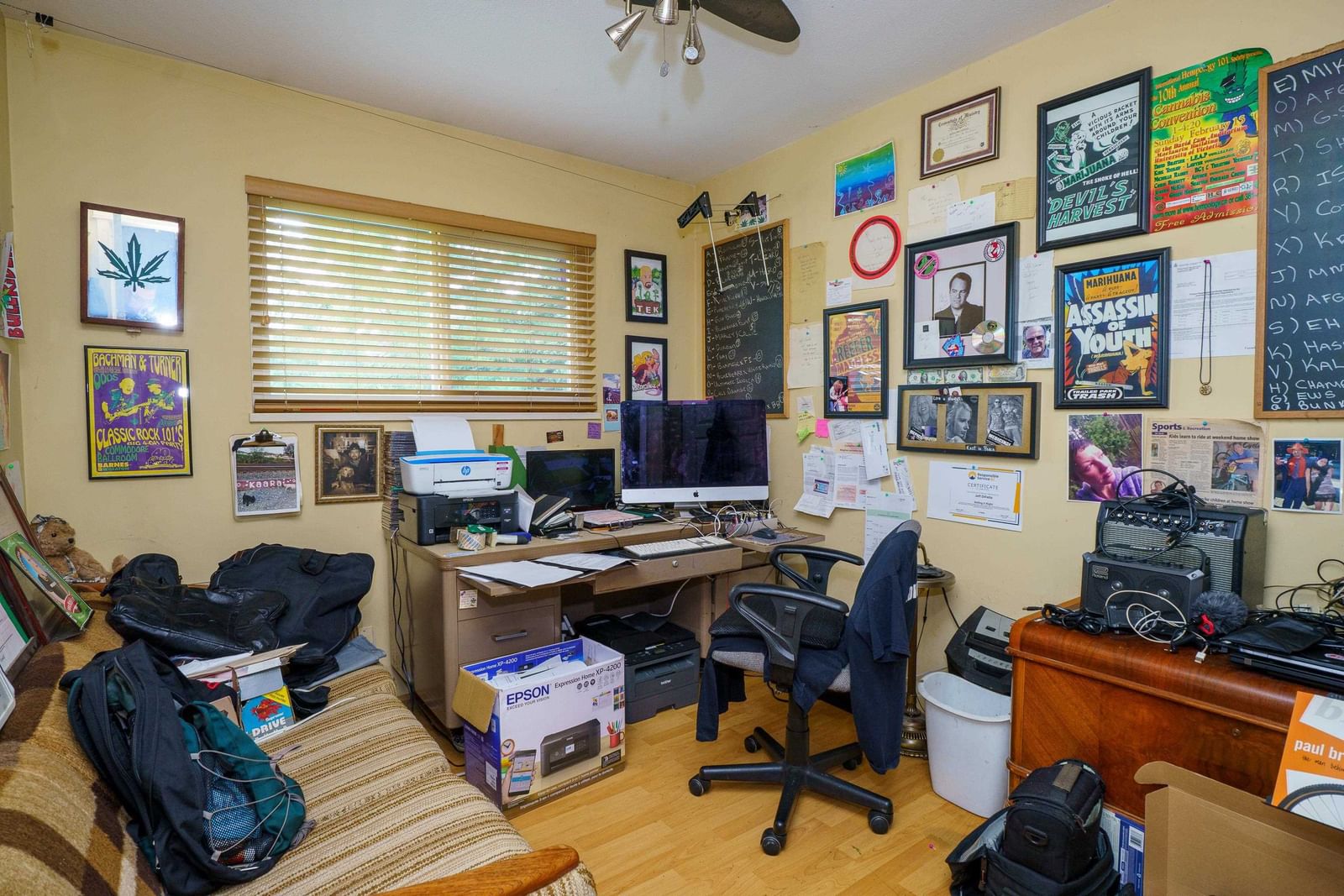 Listing Image 10