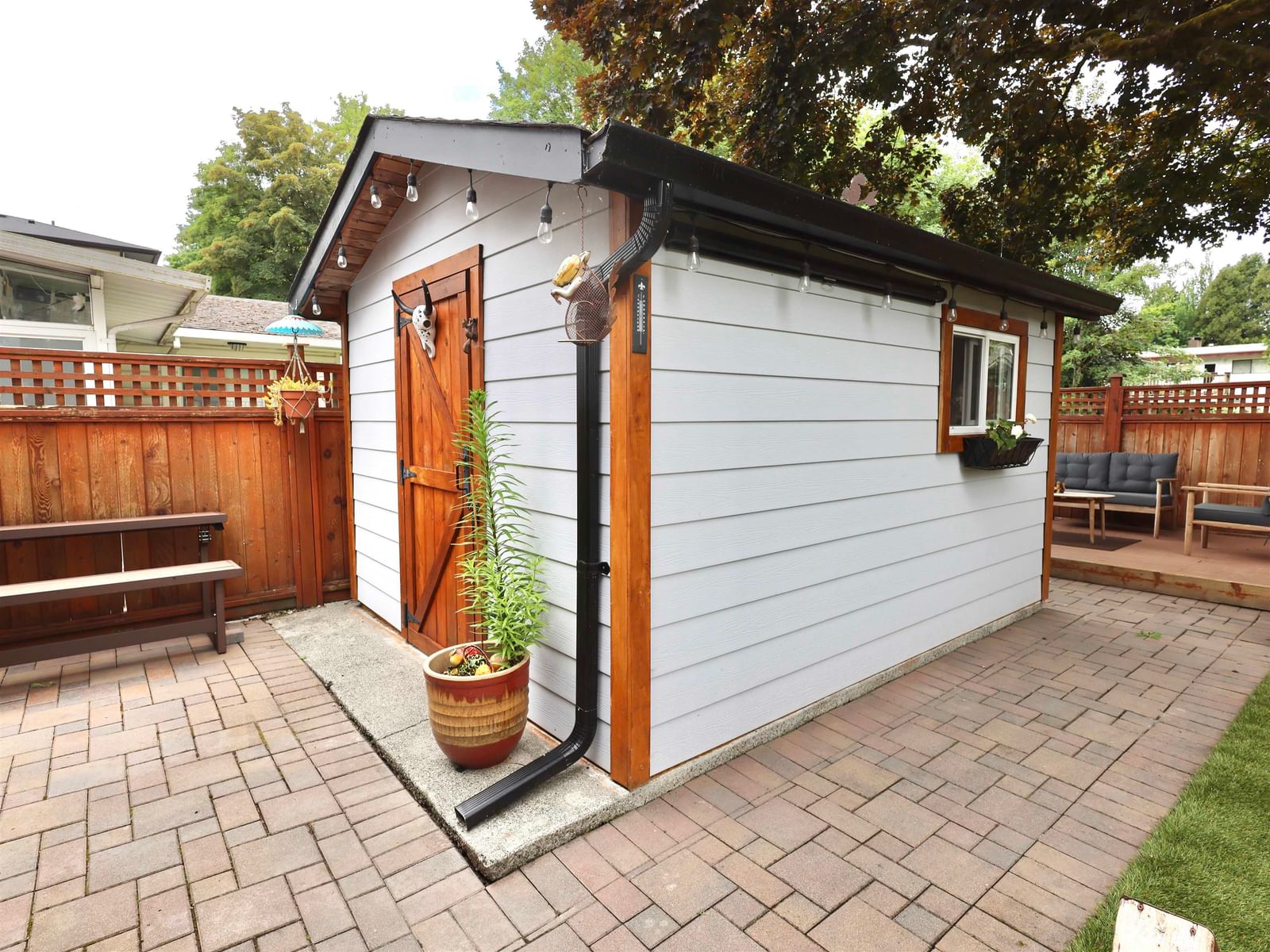 Listing Image 5