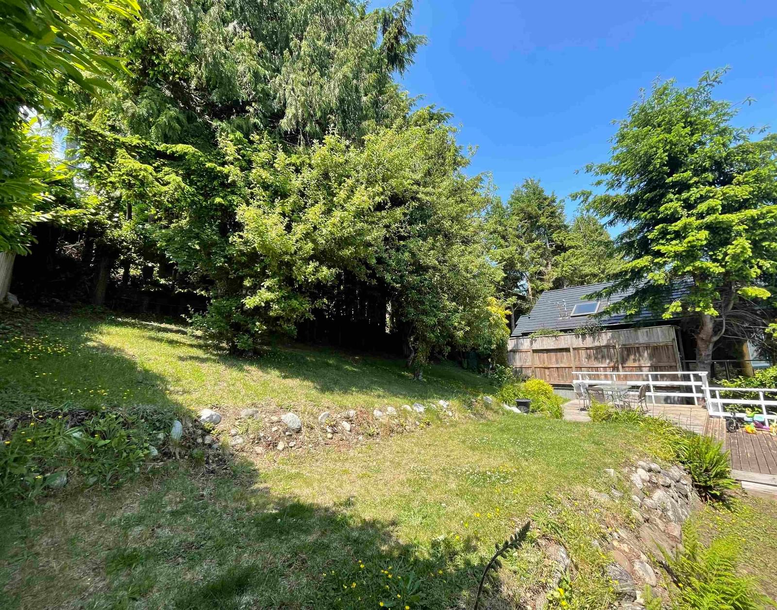 Listing Image 18