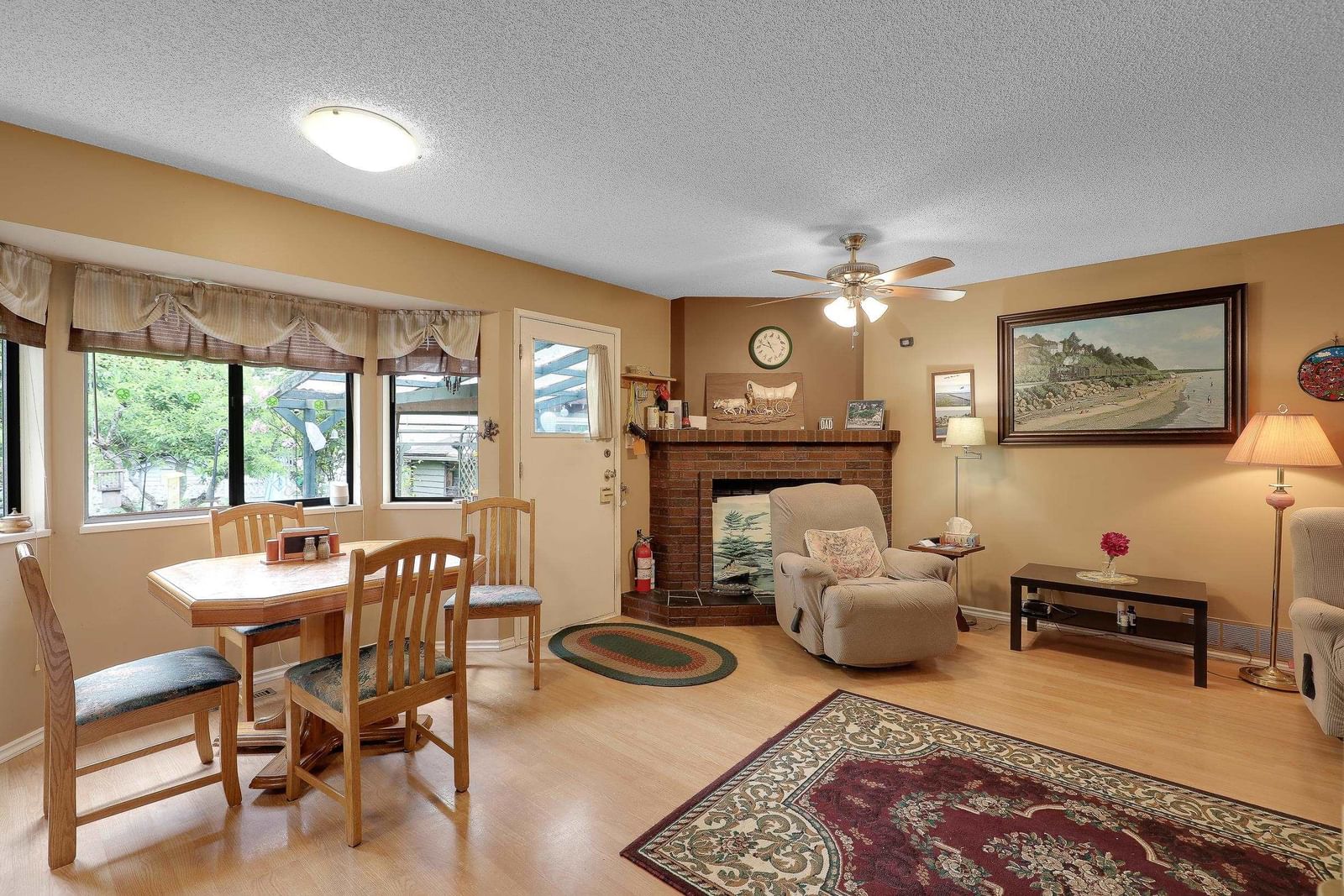 Listing Image 20