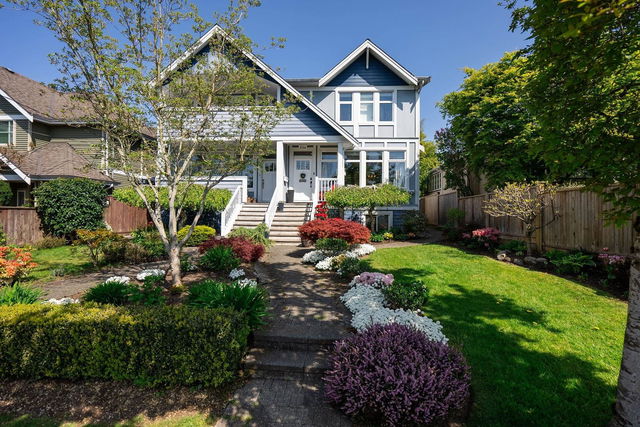 334 10th Street