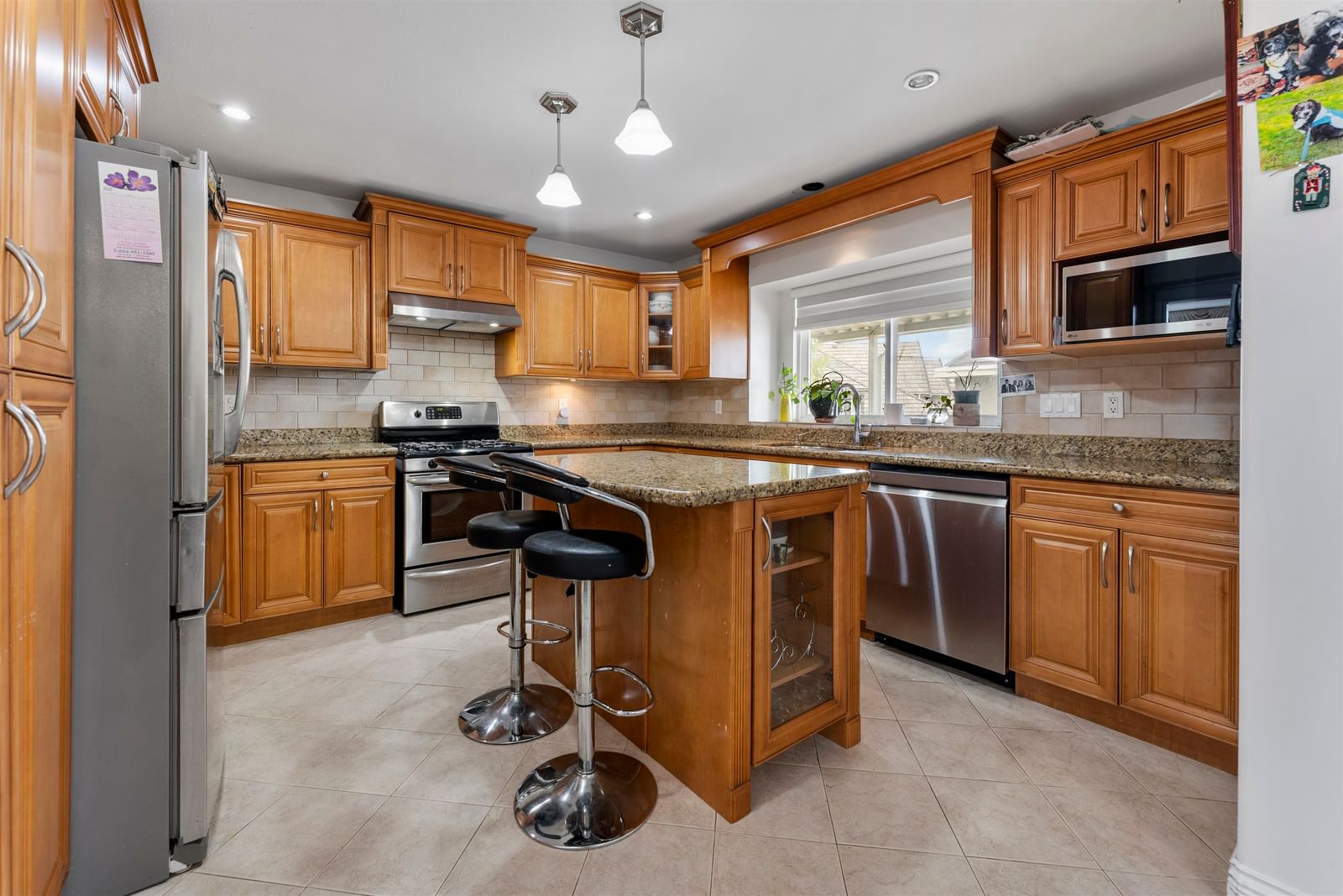 Listing Image 9