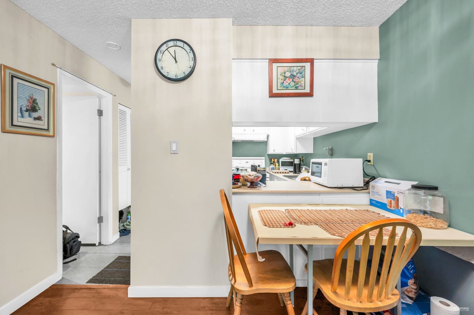 Listing Image 12