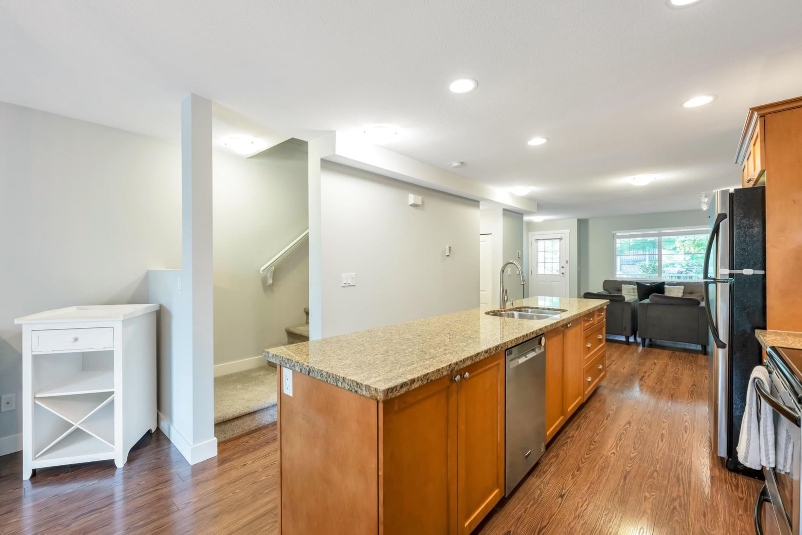 Listing Image 15