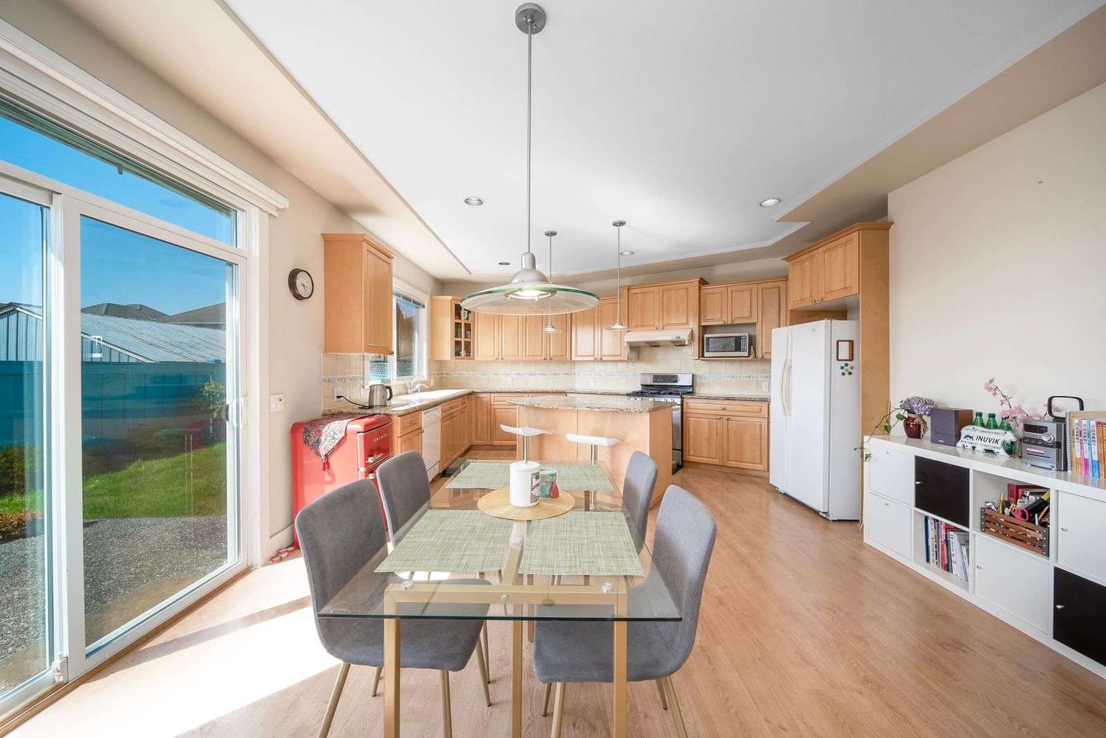 Listing Image 15