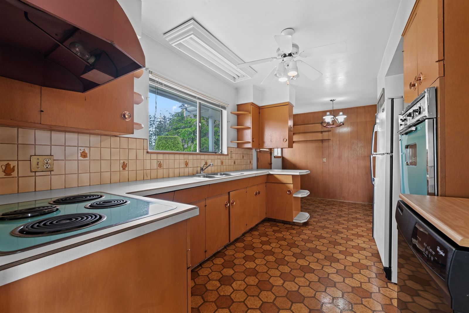 Listing Image 13