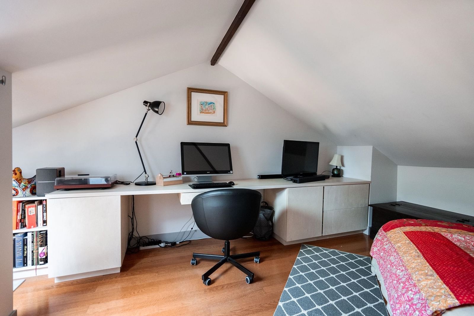 Listing Image 15