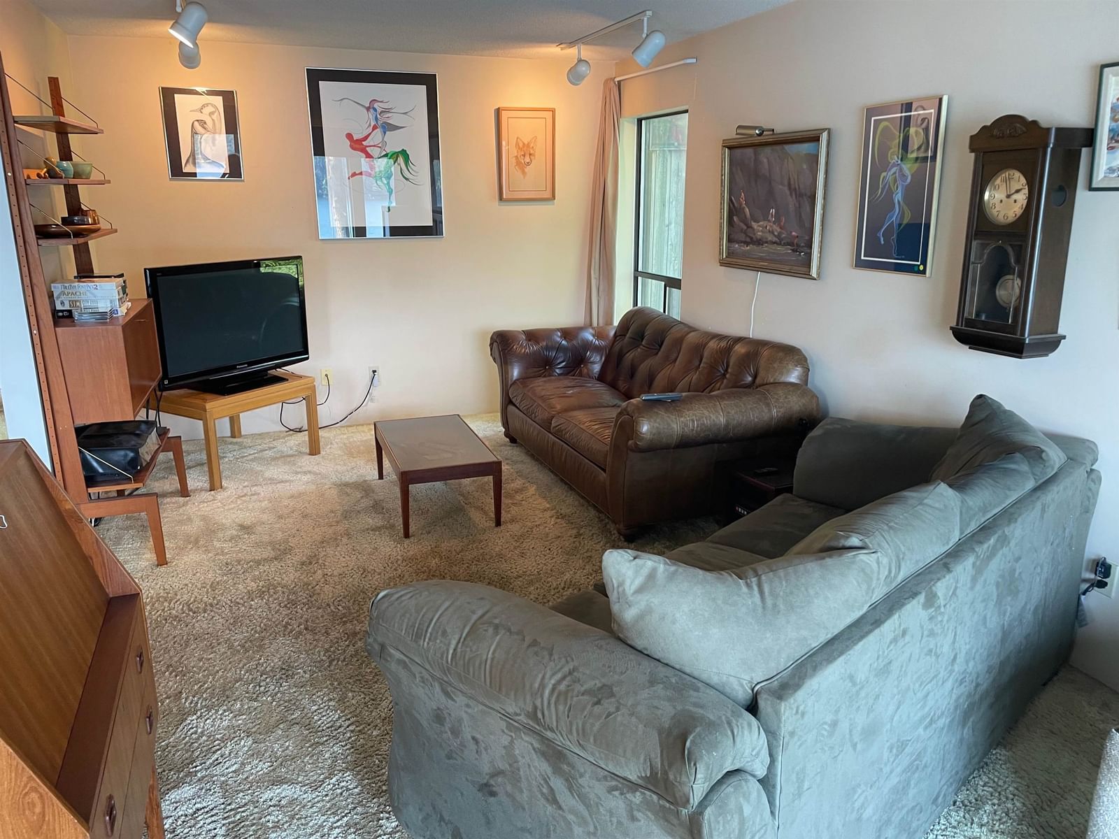 Listing Image 14