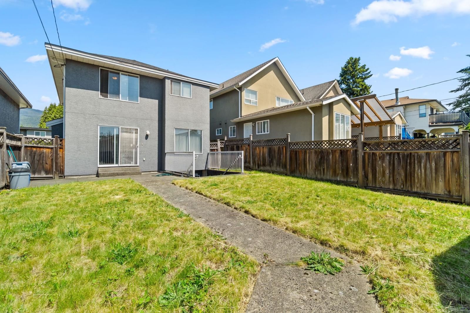 Listing Image 10