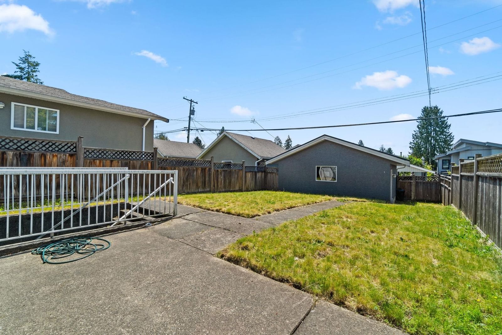 Listing Image 8