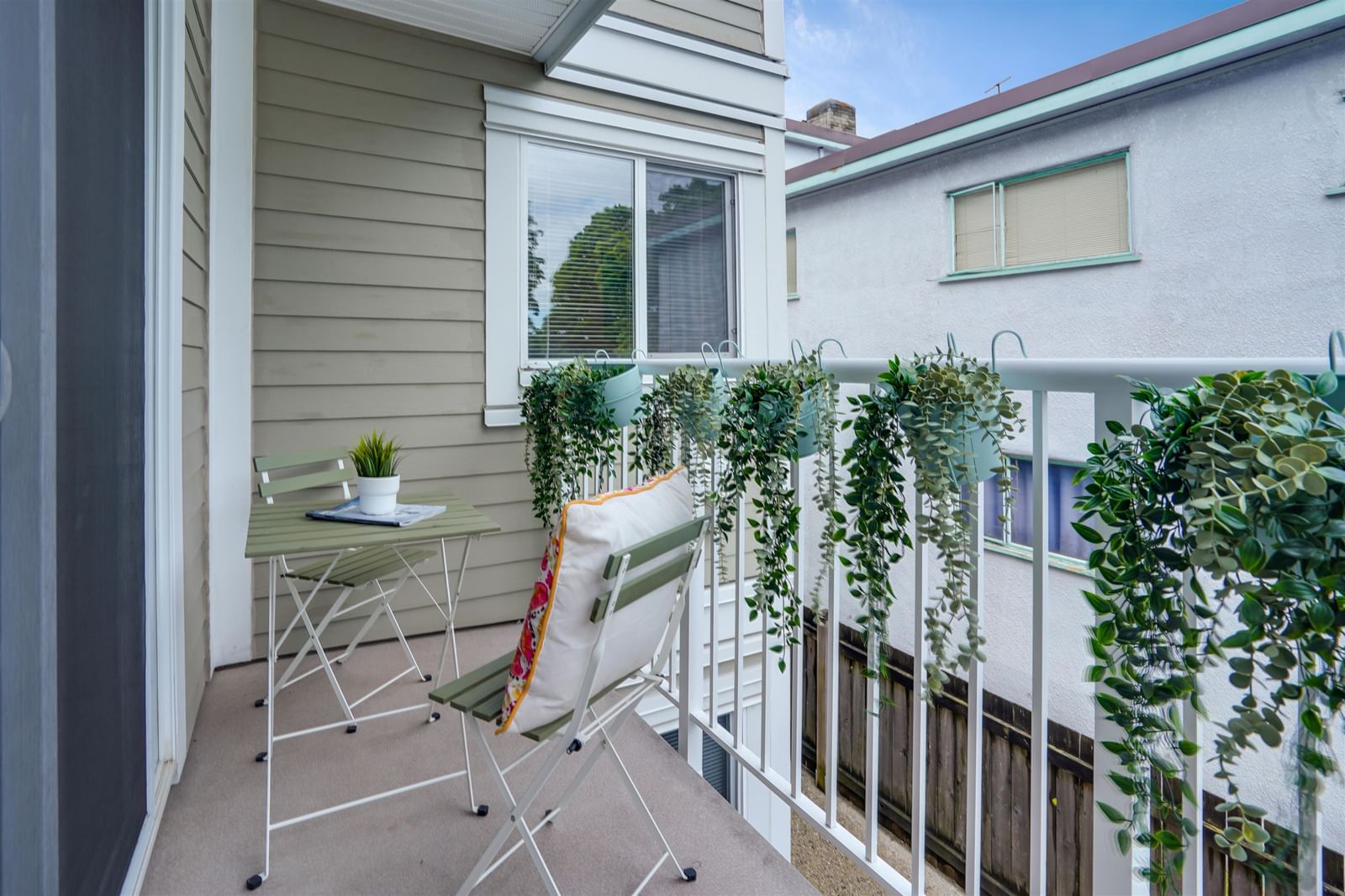 Listing Image 13