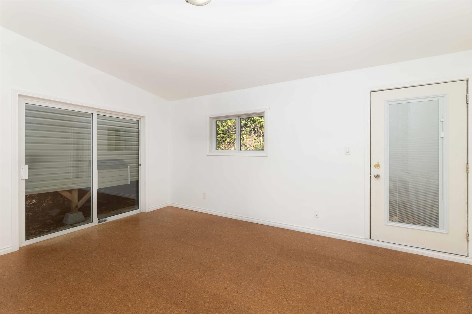 Listing Image 25