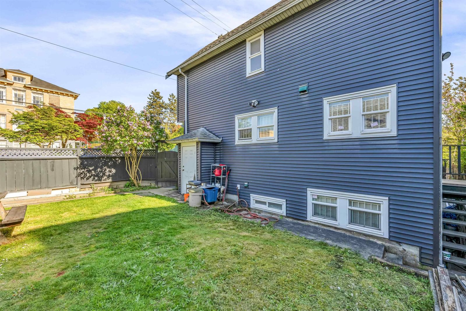 Listing Image 29