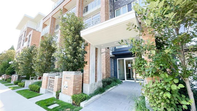 1XX - 6933 Cambie Street