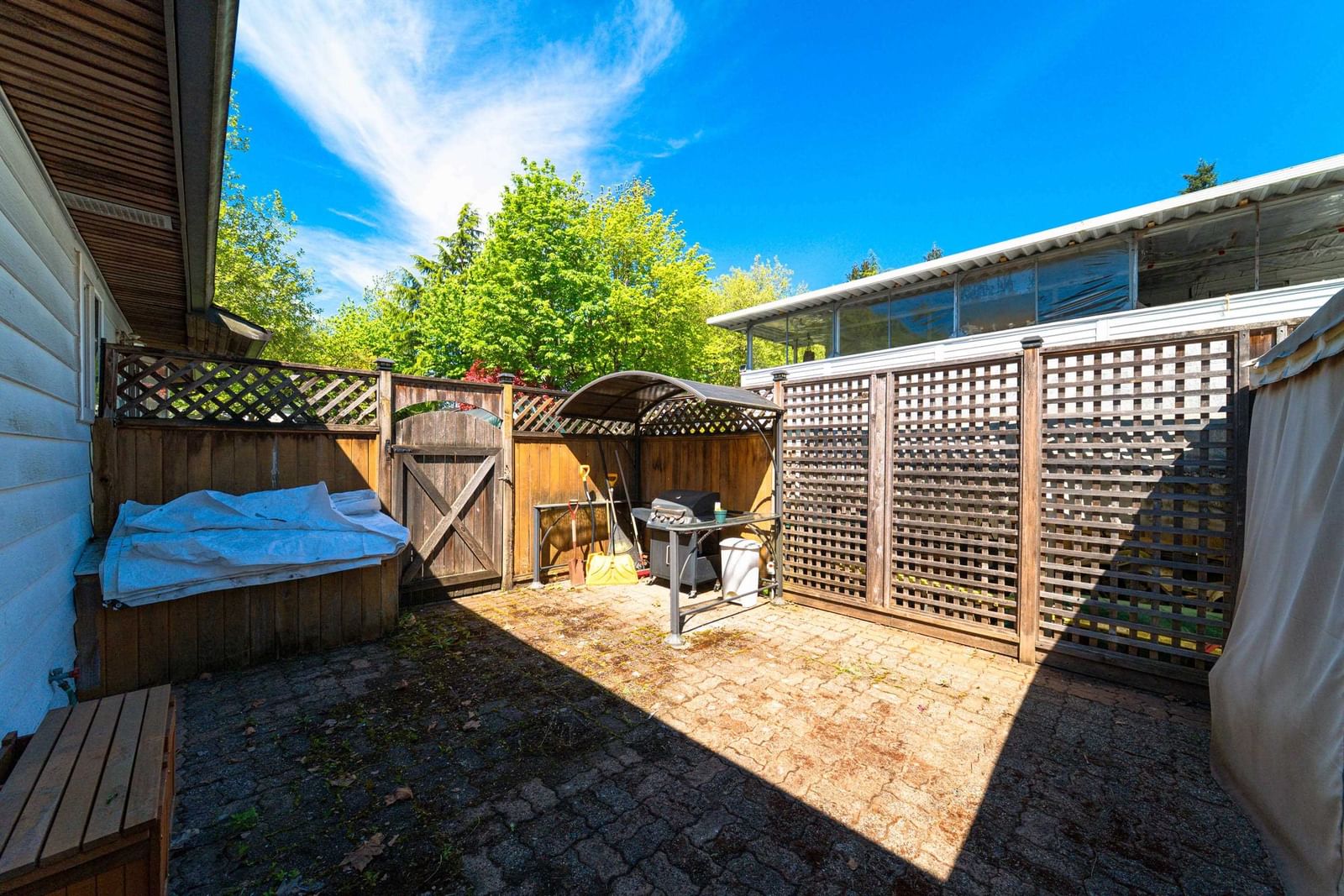 Listing Image 22