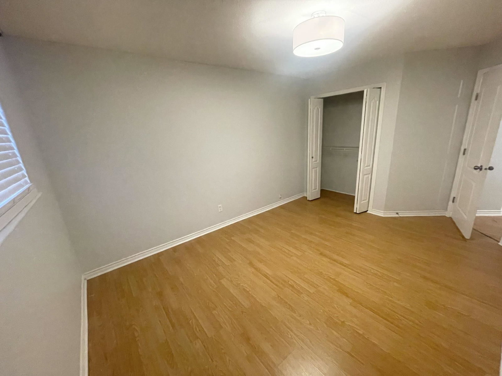 Listing Image 38