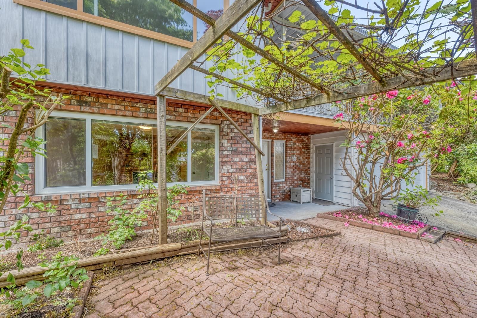 Listing Image 25