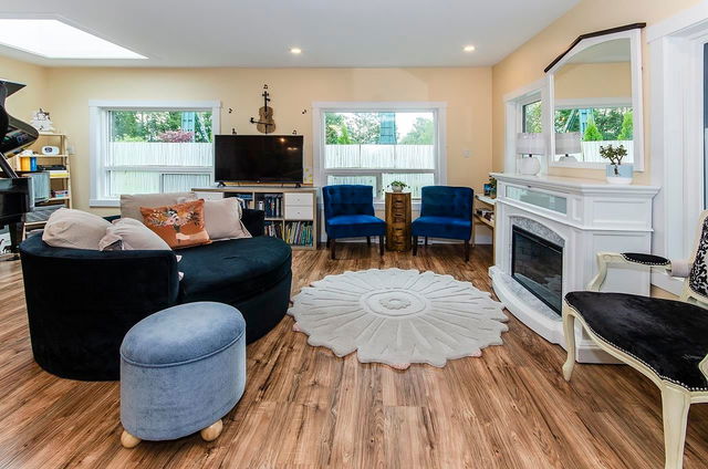401 Raindance Crescent