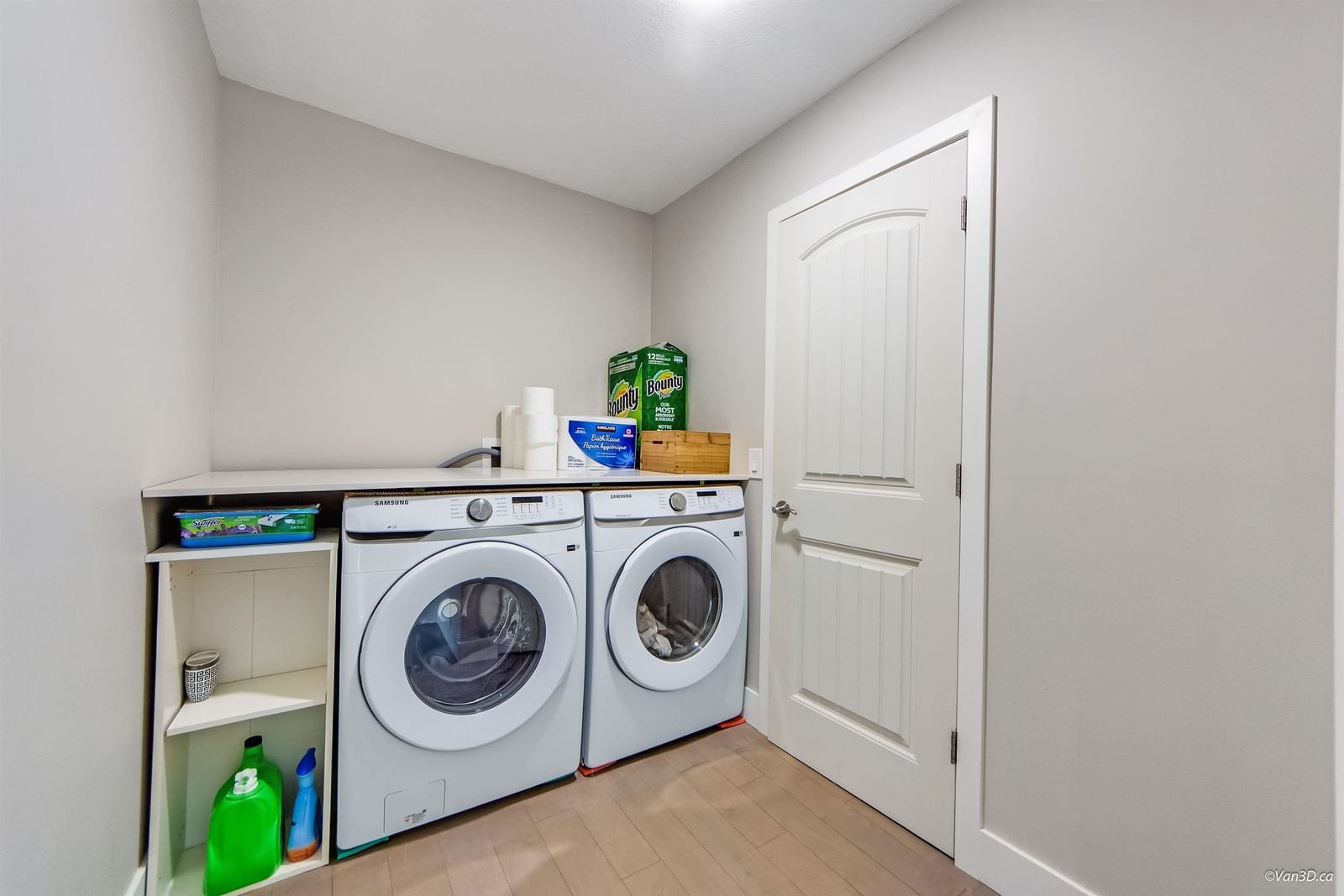 Listing Image 13