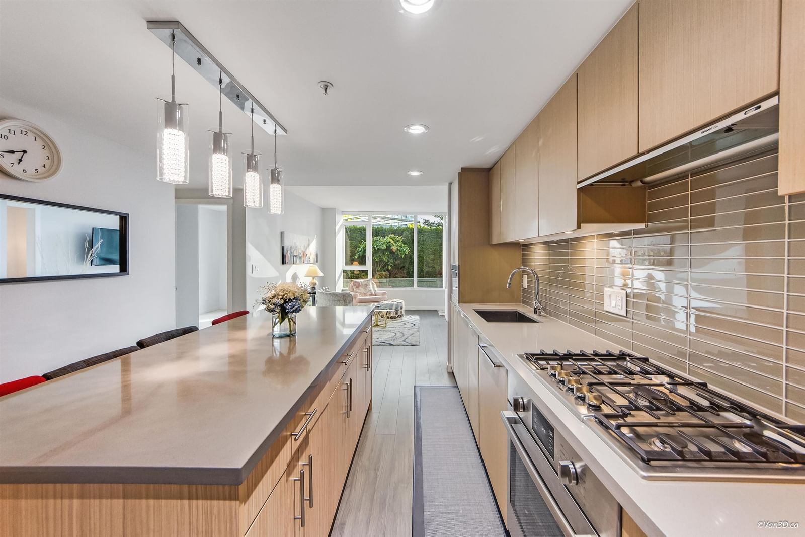 Listing Image 9