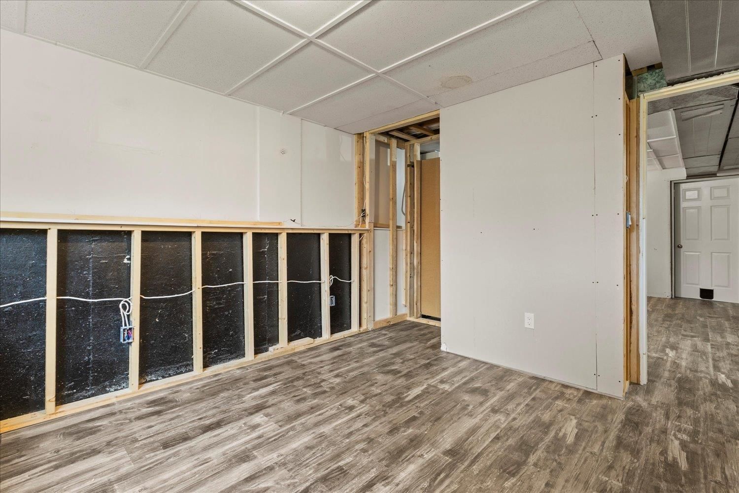 Listing Image 21