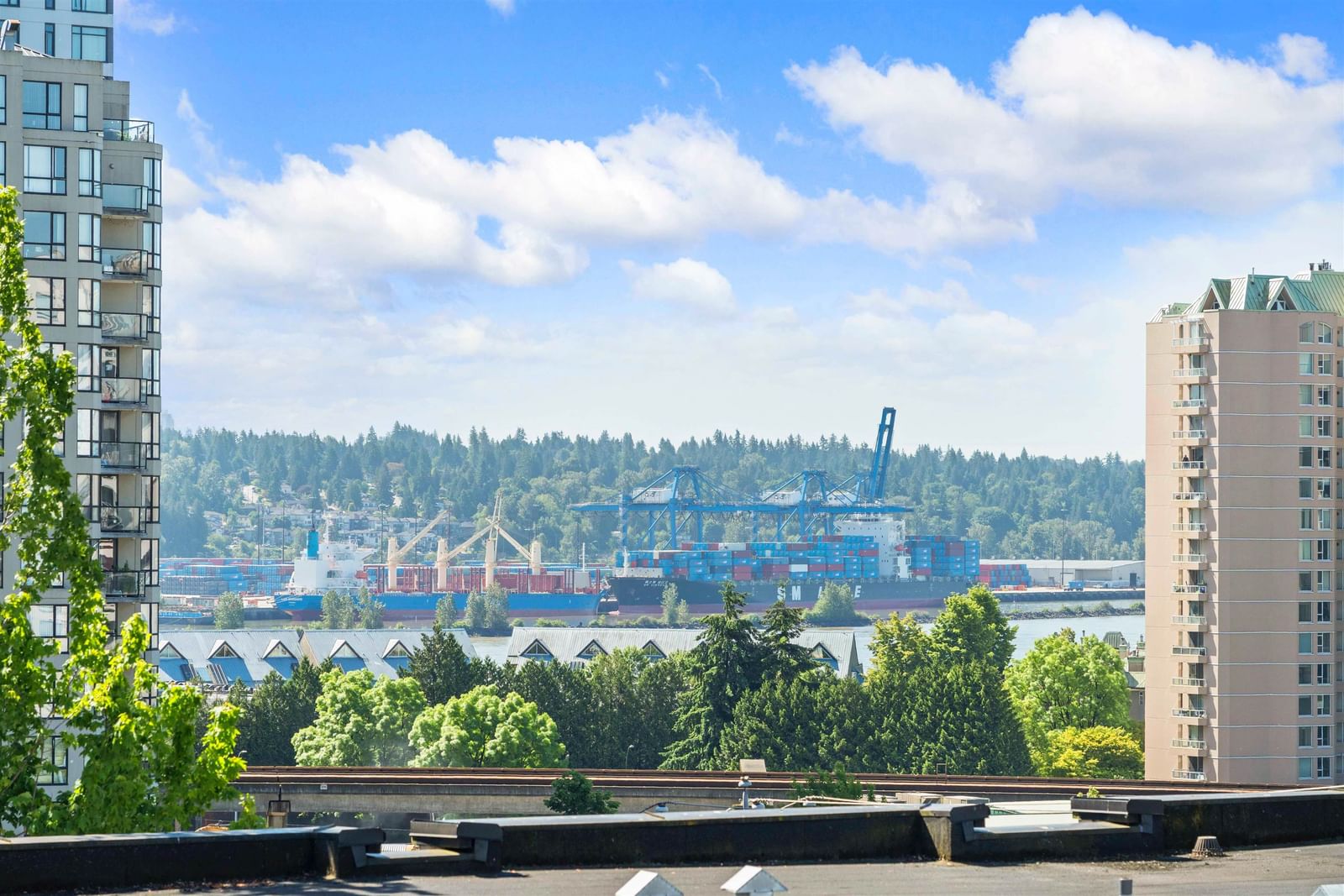 Listing Image 33
