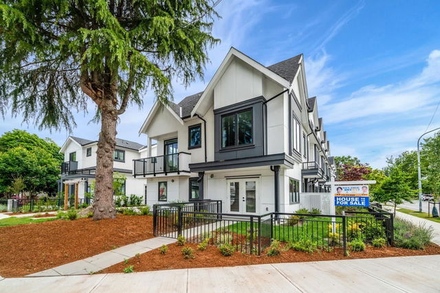 9 - 9500 Garden City Road