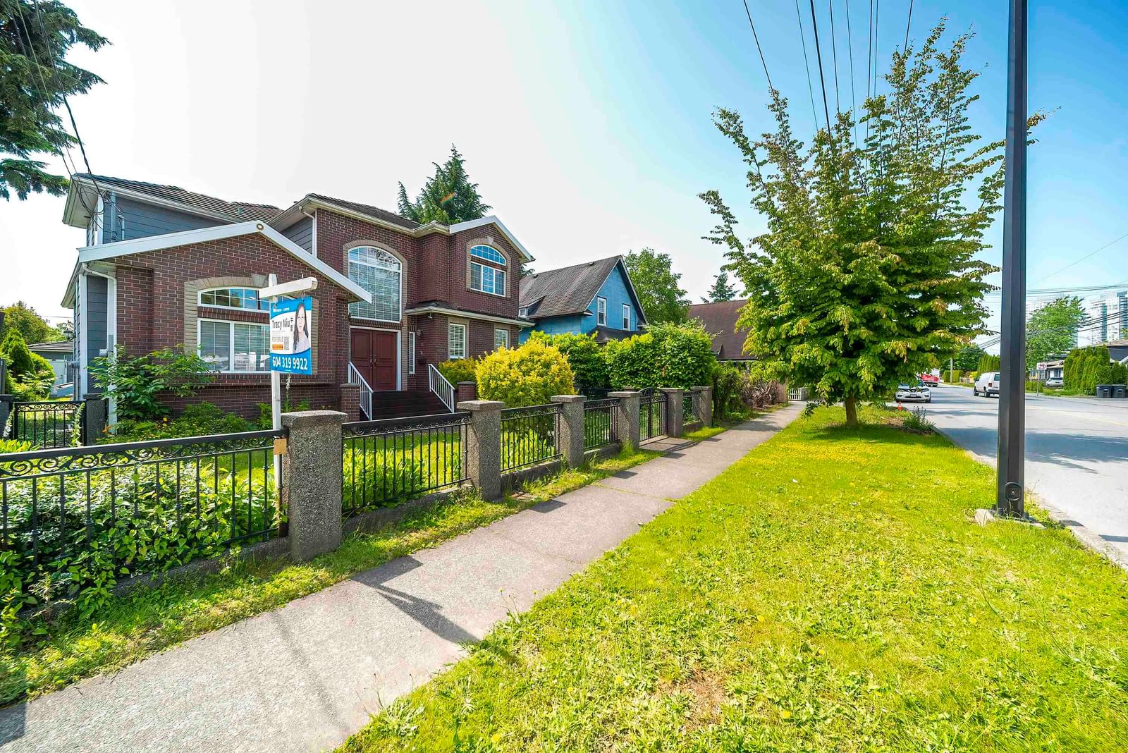Listing Image 4