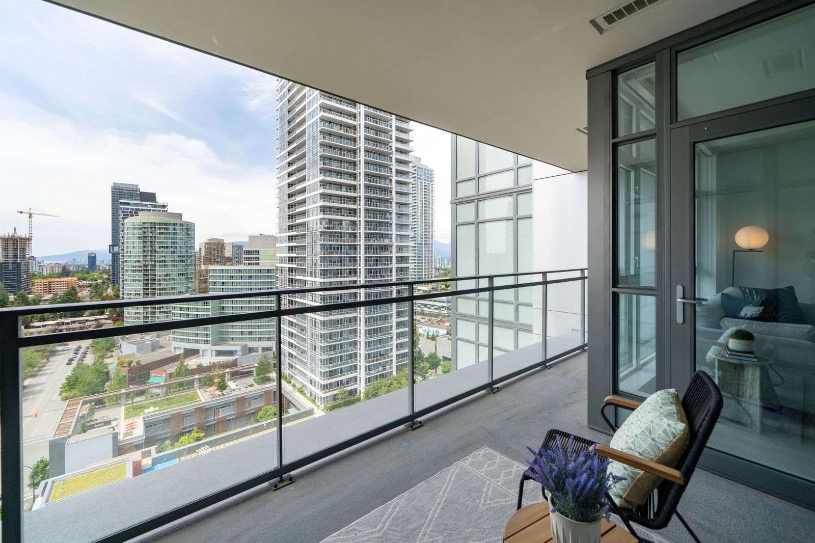 Listing Image 22