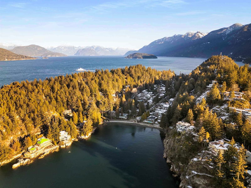 6755 Dufferin Avenue, West Vancouver, British Columbia
