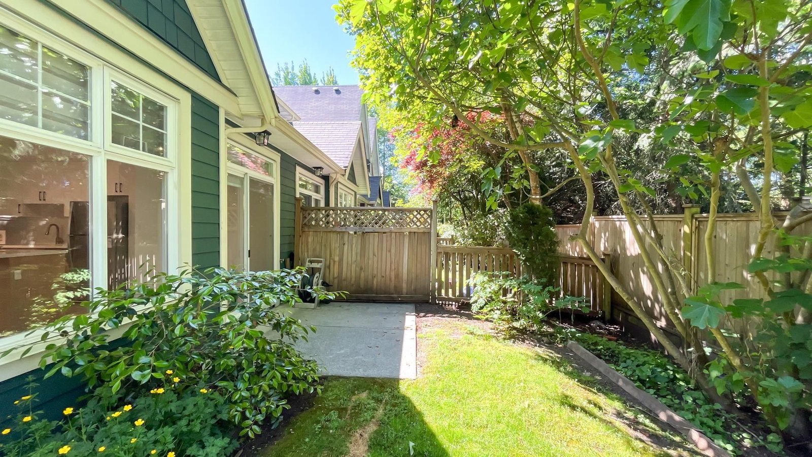 Listing Image 6