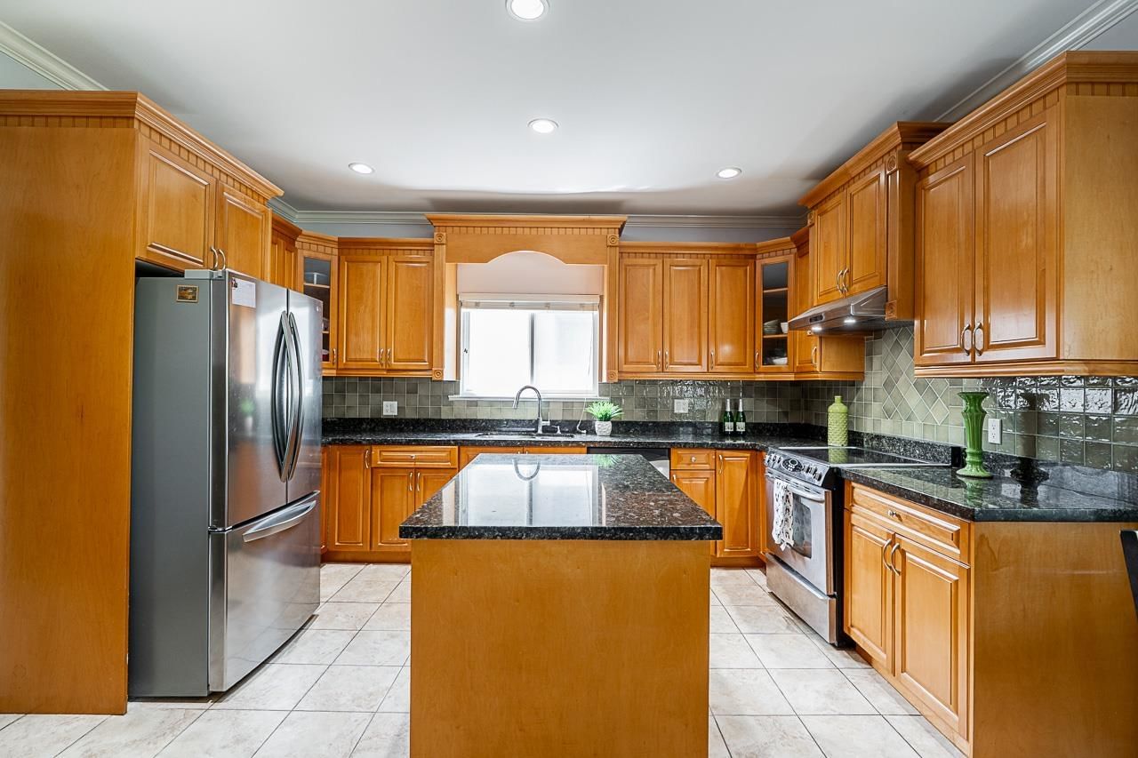 Listing Image 11