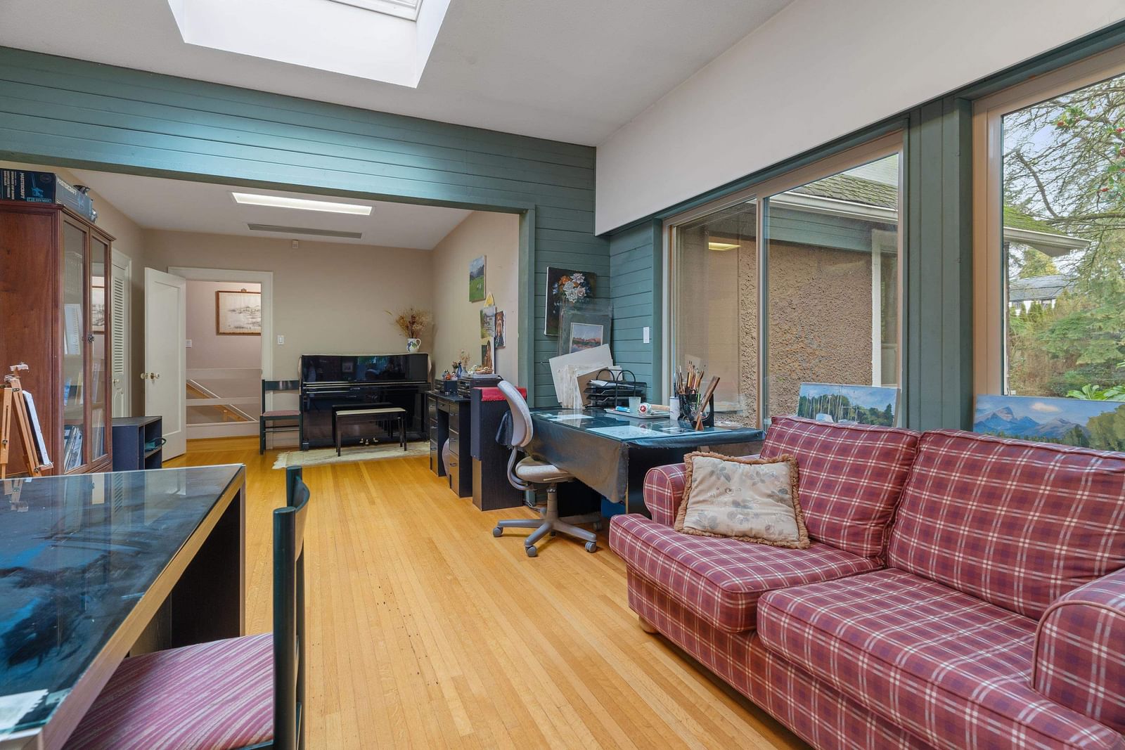 Listing Image 19