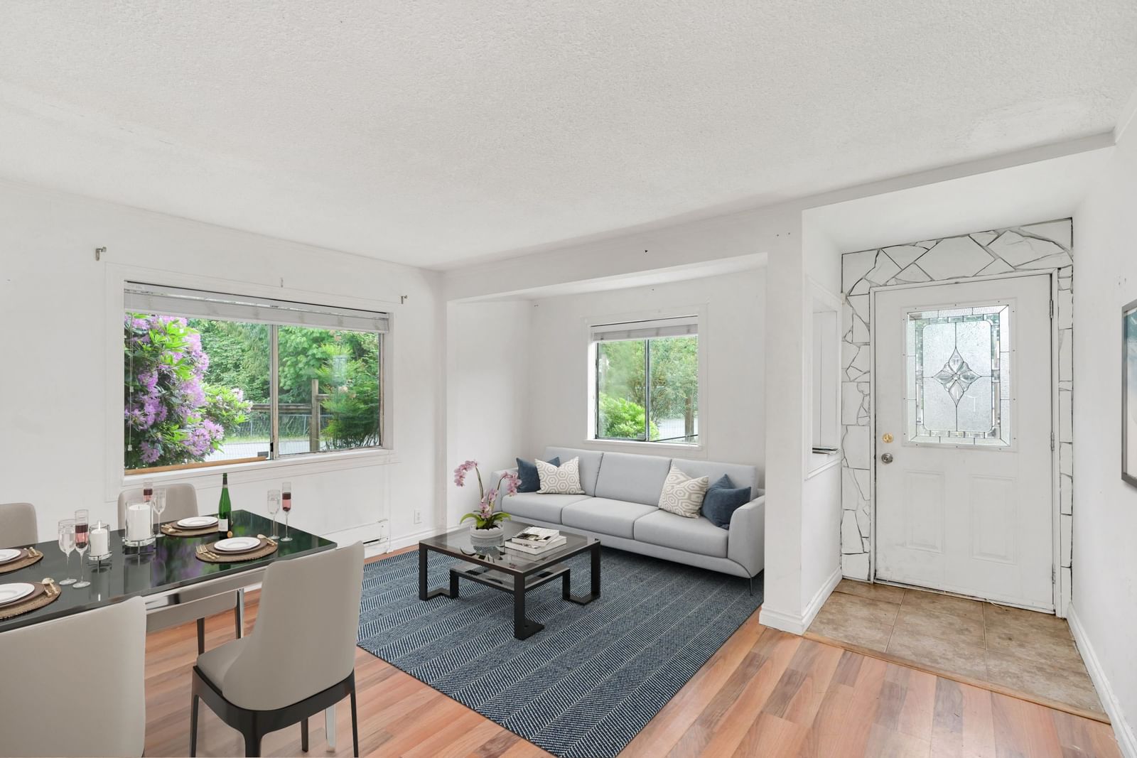 Listing Image 11