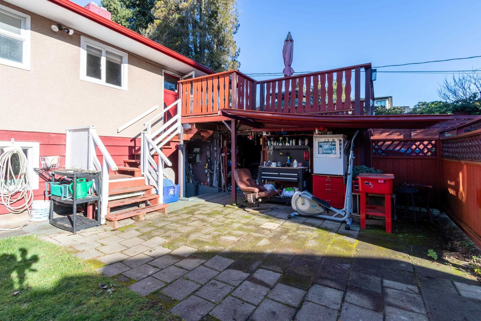 Listing Image 6