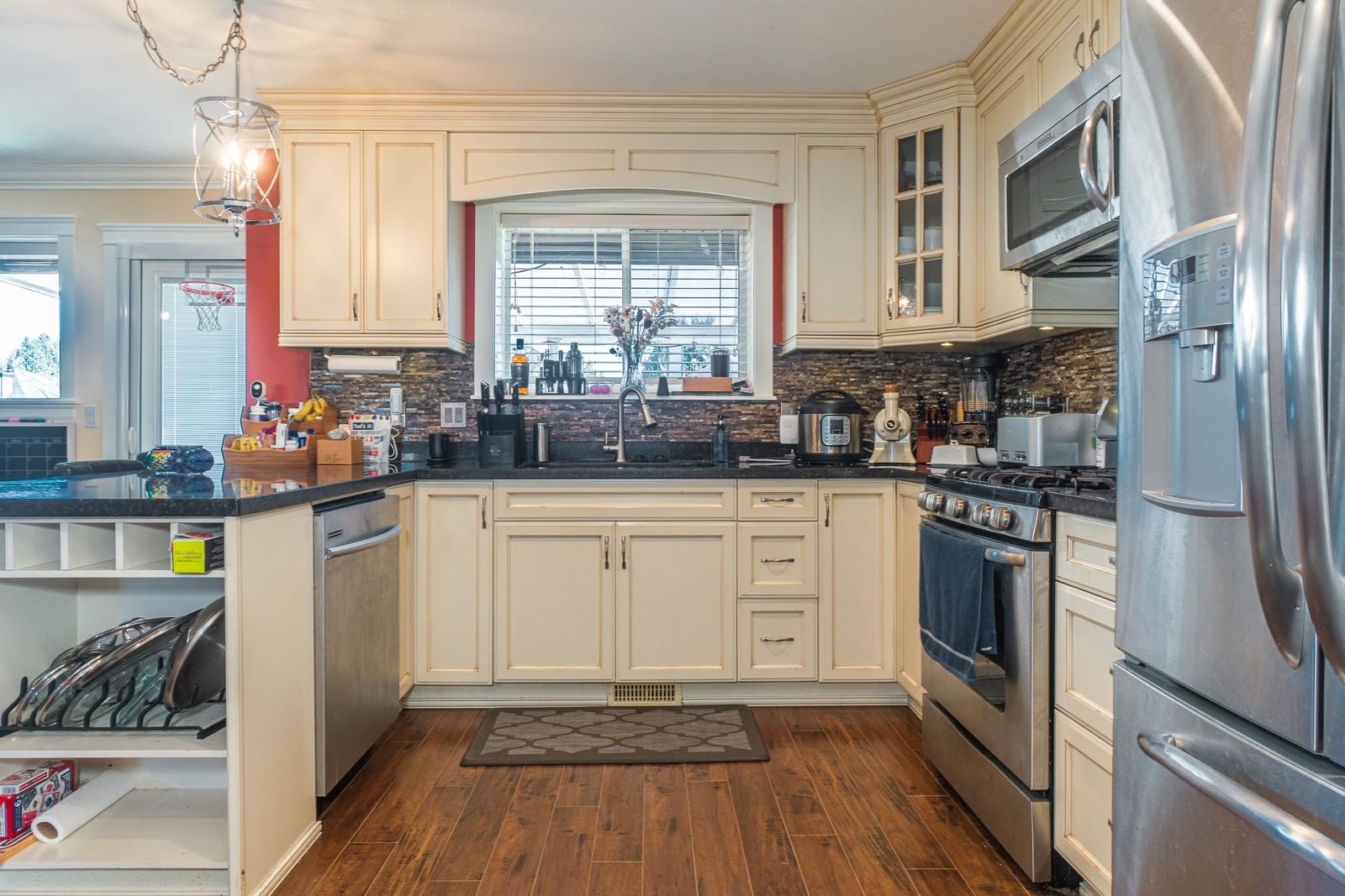 Listing Image 13